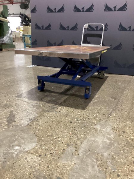 VESTIL CART-1000-LD LIFTING TABLE USED