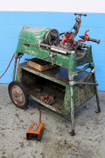 RIDGID MODEL #535 PORTABLE THREADING MACHINE: STOCK #73512