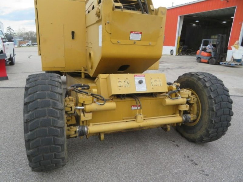 125' GROVE MODEL AMZ-131XT DIESEL POWERED OFF-ROAD MANLIFT: YOBRO #25206