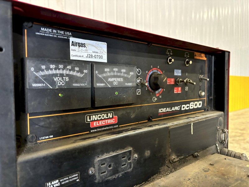 LINCOLN ELECTRIC WELDING MANIPULATOR SYSTEM: IDEALARC DC600 WELDER, NA-5 CONTROLLER, AND WELDING HEAD: STOCK #21890