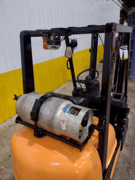 4,700 LBS TOYOTA MODEL #42-6FGCU25 LP GAS FORKLIFT: STOCK #23743