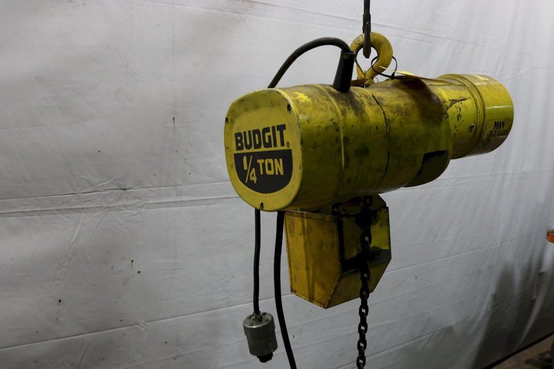1/4 TON BUDGIT ELECTRIC POWERED CHAIN HOIST:  STOCK #11995