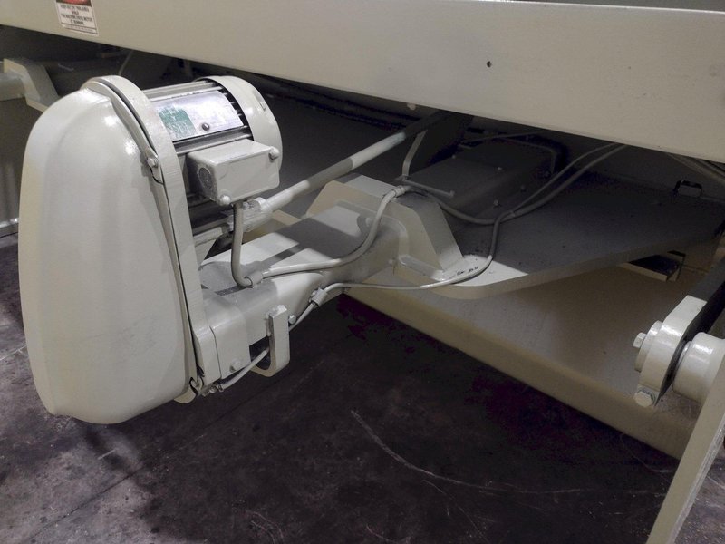 10' X 1/4" ACCURPRESS MODEL #825010 LP ACCURSHEAR HYDRAULIC SHEAR: YOBRO #24451