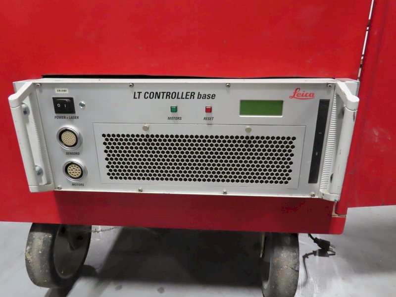 Leica Leicatracker Portable 3D Measurement System with Leica Nivel 20 Level, Rolling Work Station with Leica LT Controller Base- Auction Item