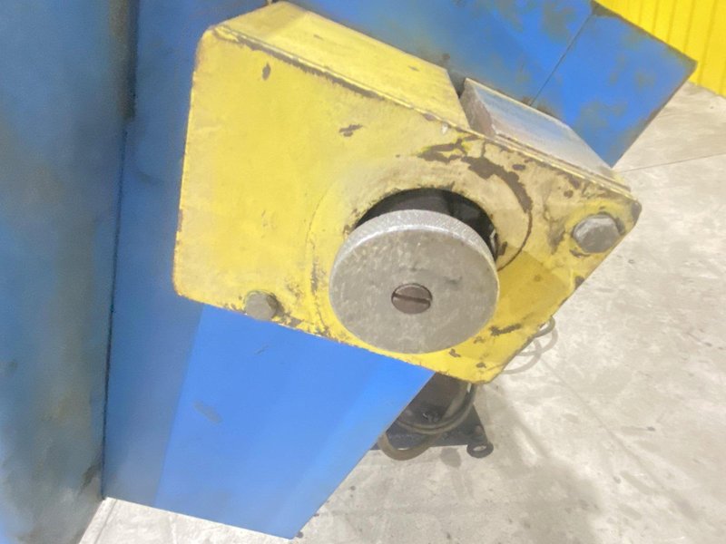 15" X 17" WF WELLS MODEL #F-15 TWIN POST HORIZONTAL BANDSAW: STOCK #21090