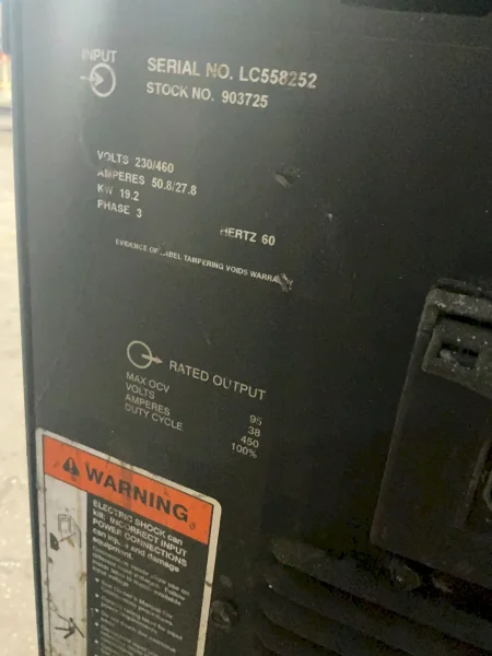 MILLER 450 A WELDER   -  INVISION 456MP