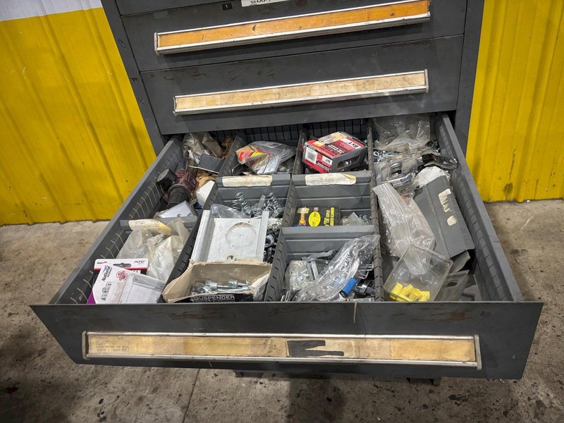8-DRAWER STANLEY VIDMAR INDUSTRIAL MODULAR CABINET: YOBRO #24400