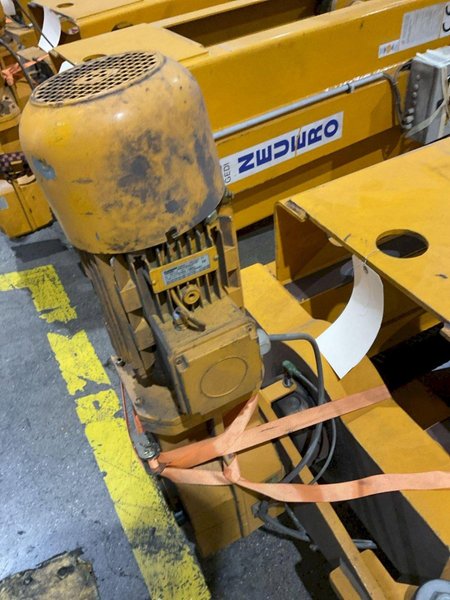 (8) 20 TON NEUERO GEDI 3277 MOBILE VEHICLE LIFTS: YOBRO #23870