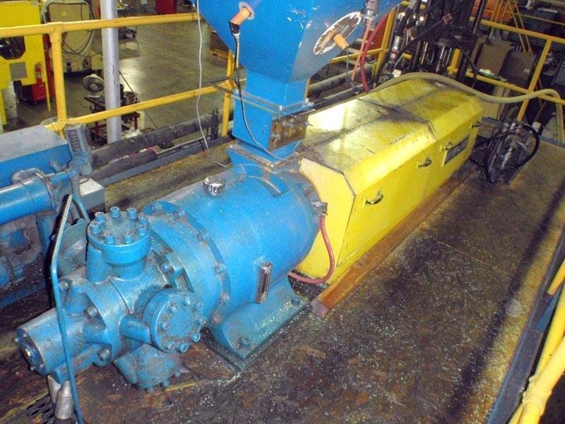 Sterling Model S-38 Blow Molding Machine, 1985