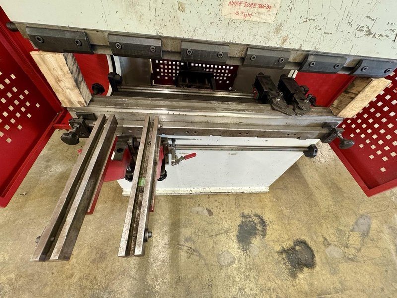 35 Ton x 4′ Baykal APHS  CNC Press Brake, 2008 – CNC Backguage