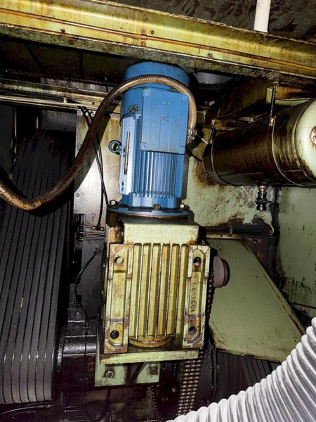 Nedschroef Model HBV-3 4 Die Progressive Header