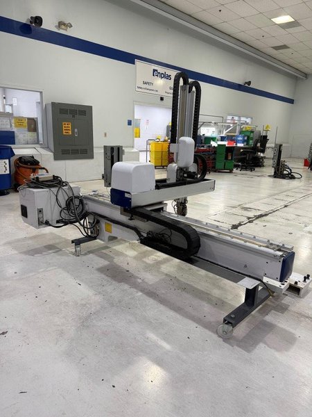 Yushin Used YA-150DL Servo Robot, 100-225 ton, yr. 2010