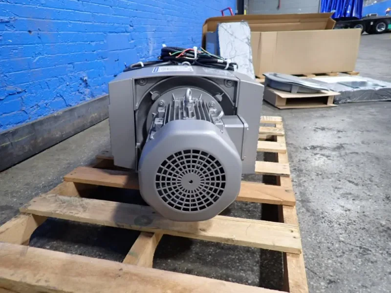 BECKER 98/112 M^3/H VACUUM PUMP  -  KVT 3.100
