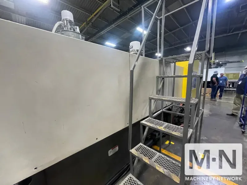 275 TON 14.6 OZ MILACRON MODEL ROBOSHOT S2000I-275B ELECTRIC INJECTION MOLDING MACHINE MFG 2015