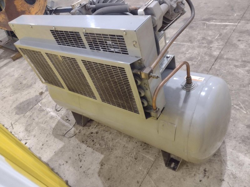 INGERSOLL RAND AIR COMPRESSOR: YOBRO #24822