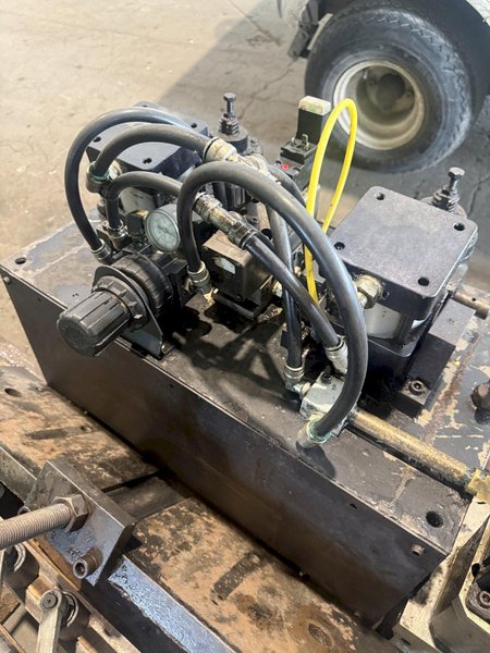 150 TON MINSTER E2-150-42-30 HEVI-STAMPER STRAIGHT SIDE PRESS. STOCK # 0882825