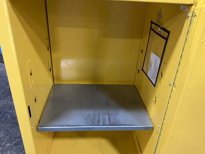EAGLE 12 GALLONS FLAMMABLE LIQUID STORAGE CABINET  -  1925LEGS