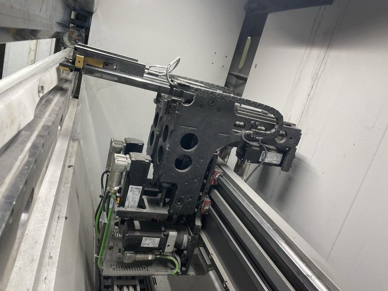 88 Ton x 5′ Bystronic ByBend Star CNC Kuka Robot Controlled Press Brake, 2023 – Tooling Included, Robot Included, 6 Axis Backgauge