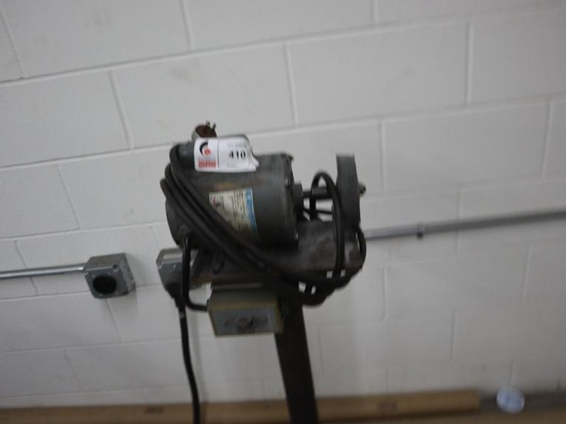 Single End Buffer, 1/2 HP, Single Phase, w Pedestal Base- Auction Item