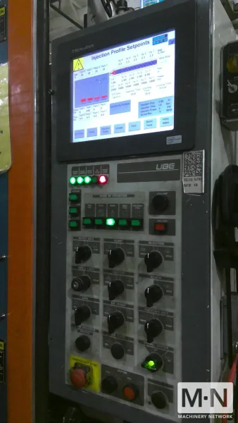 1000 TON 185 OZ UBE MODEL UM1000 INJECTION MOLDING MACHINE MFG 1999