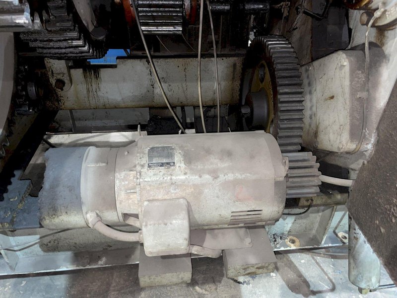 10' X 5/8" BERTSCH MODEL #11 INITIAL PINCH PLATE ROLL: STOCK #10399