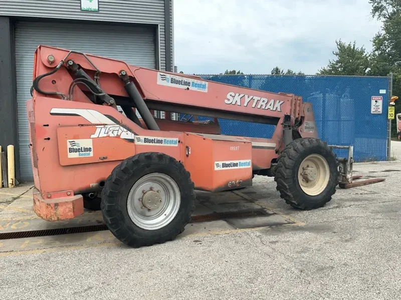 Jlg 6000 Lbs Skytrak Lift - 6042