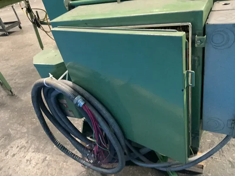 PROGRESSIVE MACHINERY &amp; ENGINEERING CO. 36” W STRAIGHTENER  -  SMX30