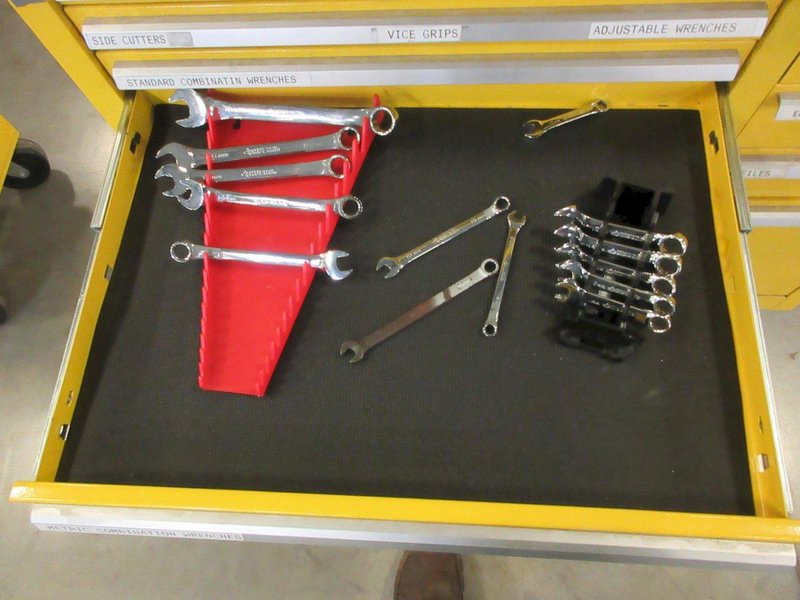 Kennedy 15-Drawer Locking Tool Chest, Portable with Keys and Contents- Auction Item