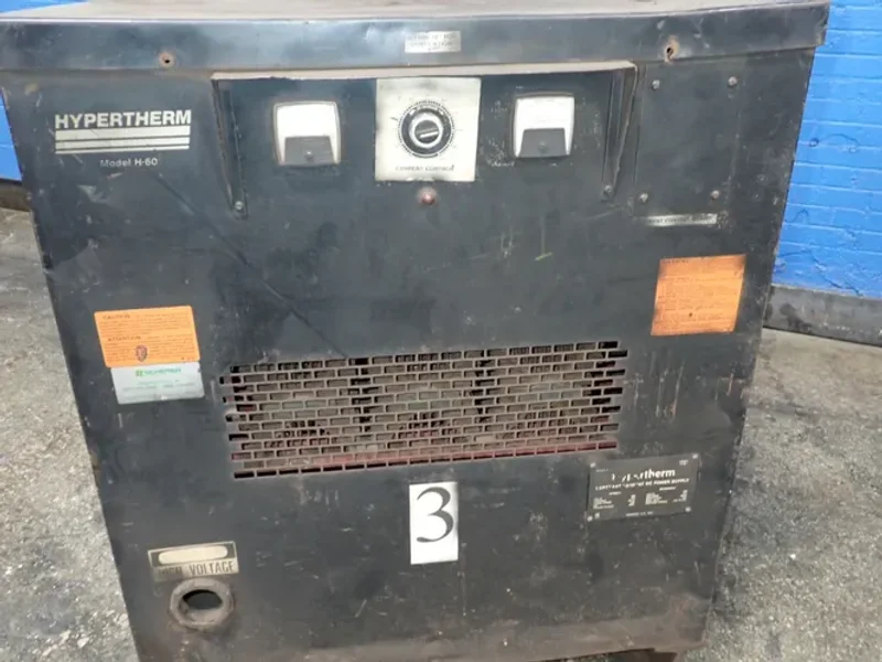 HYPERTHERM 600 AMP PLASMA CUTTER POWER SUPPLY  -  H-601