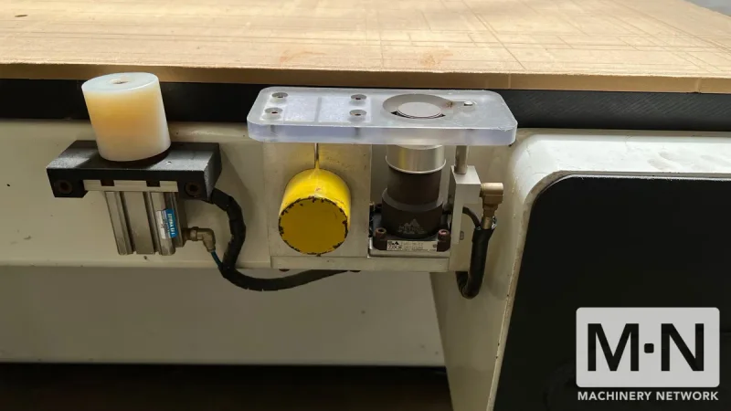 CR Onsrud 288G18 CNC Router, 2009