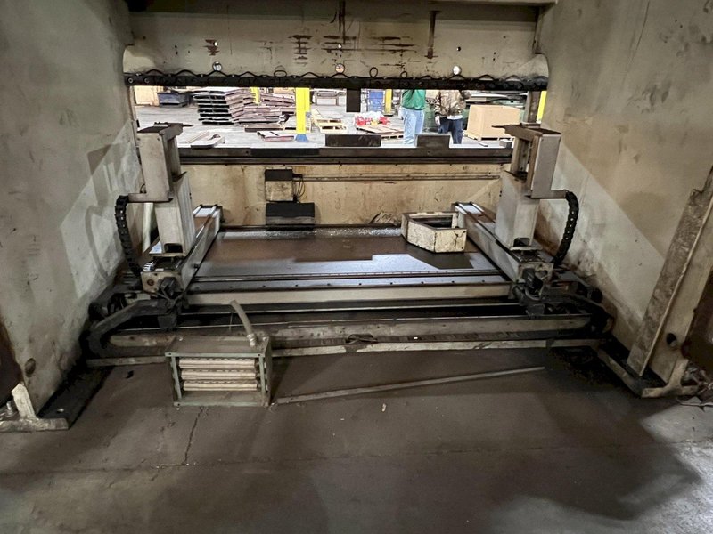350 TON LTV STRIPPIT PRESS BRAKE STOCK #3402