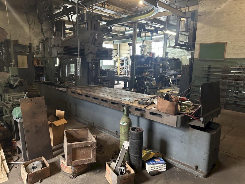 36&quot; X 120&quot; X 40 HP GRAY 3-HEAD OPENSIDE PLANER: STOCK #22561