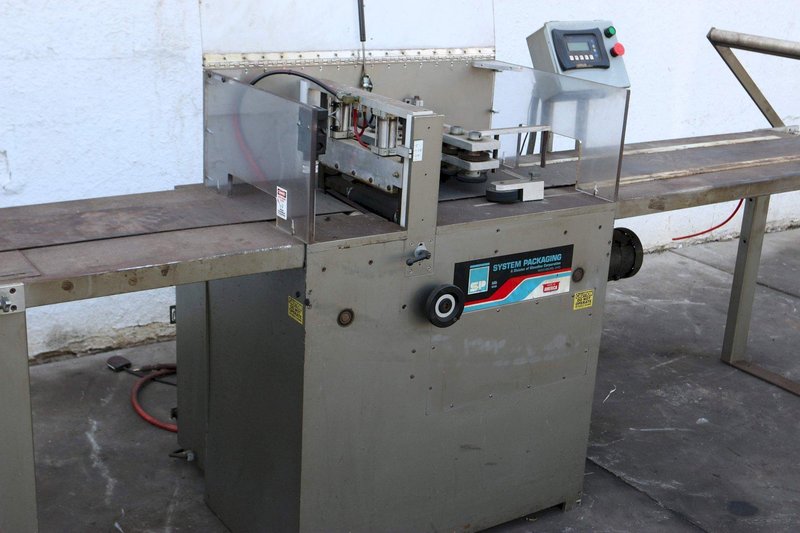 8&#039; SYSTEM PACKAGING MODEL 1000-8 WRAPPER: STOCK #70696