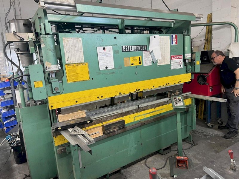 50 Ton x 8′ Betenbender Press Brake, 2004 – CNC control, Tooling Included