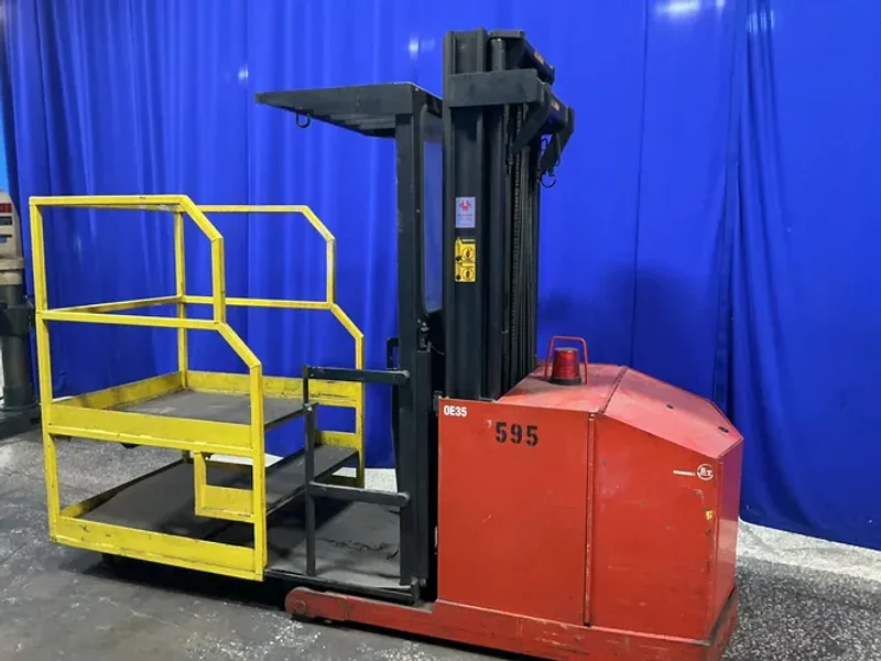 BT PRIME MOVERS 3,000 LBS STAND-UP LIFT   -  0E35