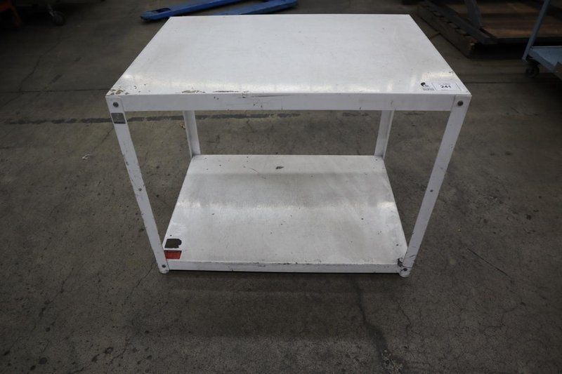 Artograph Metal Table w Lower Shelf- Auction Item