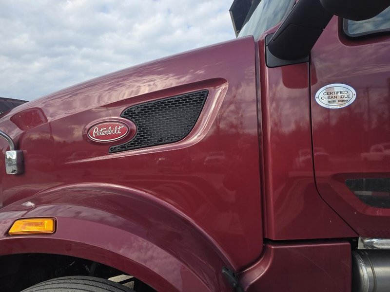 2022 Peterbilt 567 804180