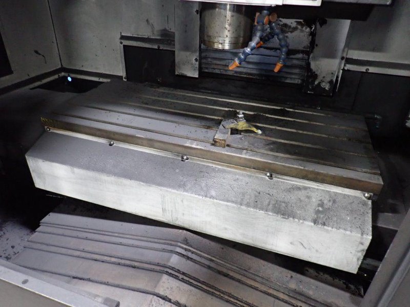 HYUNDAI WIA CORPORATION 19 1/2" X 47" CNC VMC  -  F500