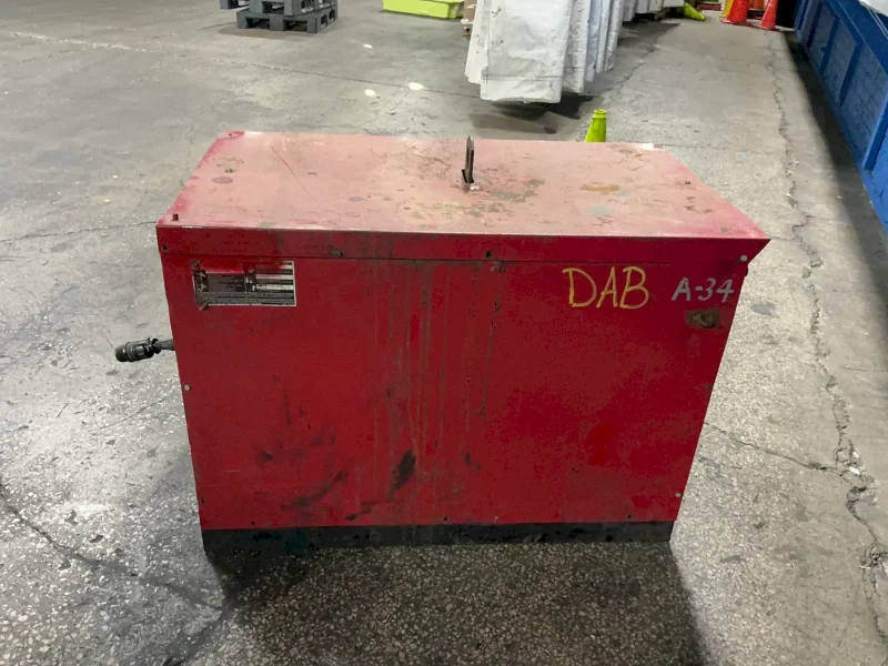 LINCOLN ELECTRIC 600 A WELDER  -  IDEALARC DC-600
