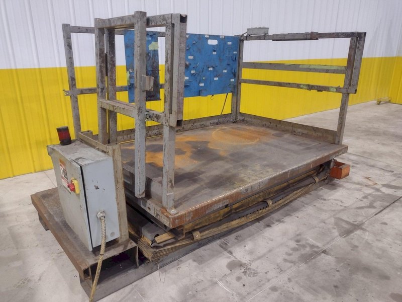 1,000 LB AMERICAN LIFTS MODEL T1-60-040 ELECTRIC PLAFORM LIFT: STOCK #20584