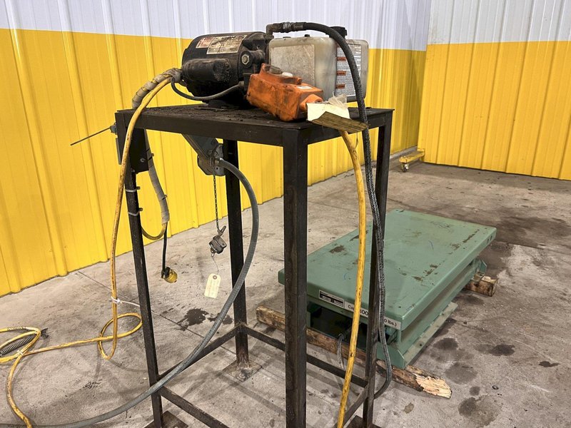 40" X 20" 660 LBS BISHAMON MODEL #X30SBI HYDRAULIC LIFT TABLE, 110V: STOCK #20977