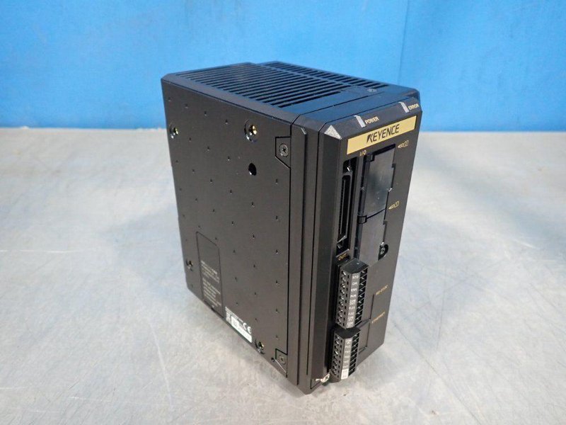 KEYENCE CONTROLLER  -  CV-X152F
