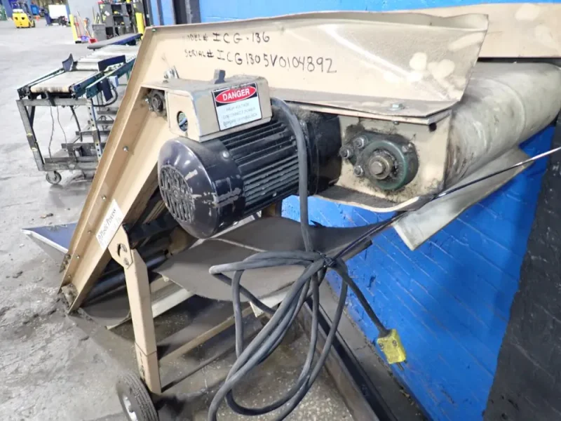 PLASTICS 93" X 18" INCLINE BELT CONVEYOR  -  ICG-186