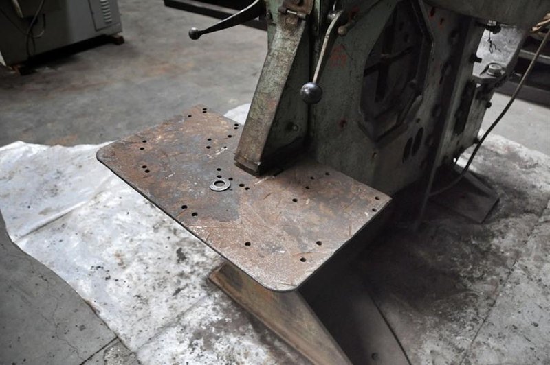 Peddinghaus 210/16 - 60 ton