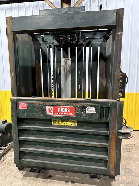 60&quot; X 30&quot; X 20HP PIQUA MODEL #30 VERTICAL HYDRAULIC CARDBOARD BALER: STOCK 17412