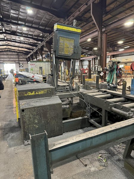 18&quot; X 20&quot; HYDMECH V-18 VERTICAL BANDSAW. STOCK # 0664225