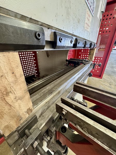 35 Ton x 4′ Baykal APHS  CNC Press Brake, 2008 – CNC Backguage