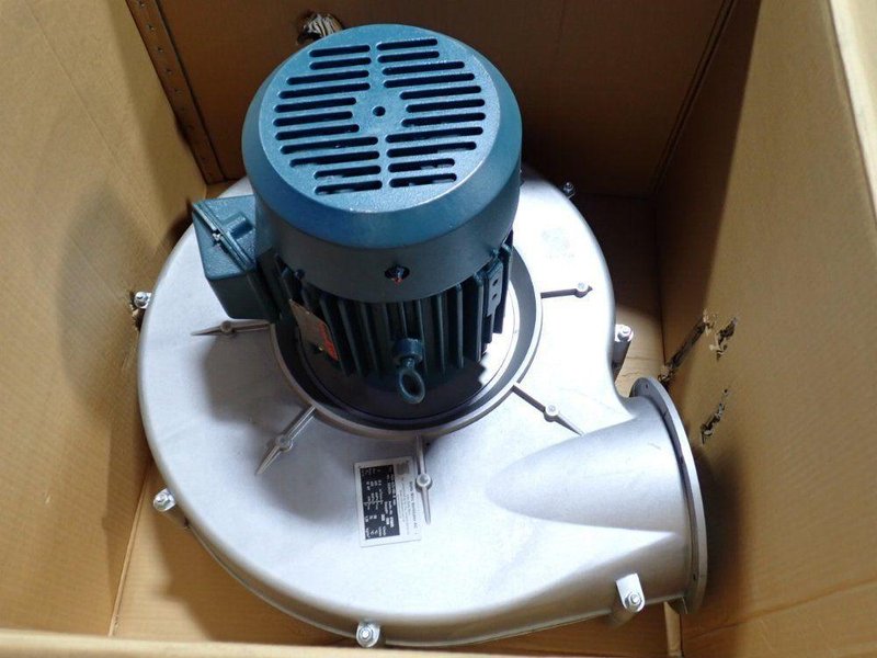 CENTRIFUGAL FAN