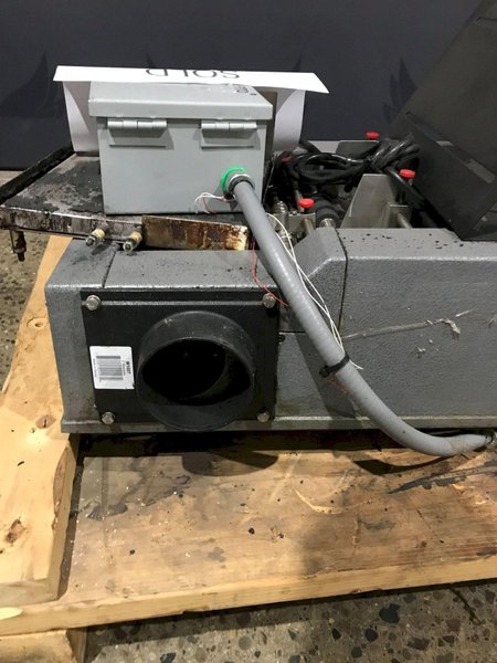 ADVENT 200 LABEL APPLICATOR USED WITH NO STAND