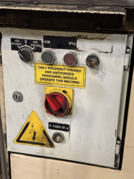 100 Ton Geka Hydracrop 100/A Hydraulic Ironworker- Variable Tooling Included